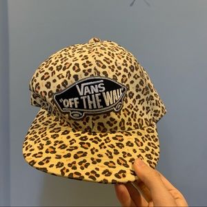 Vans leopard print trucker cap (from Japan)